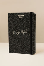 Cargar imagen en el visor de la galería, Agenda 2026 Mujer fatal