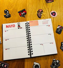 Cargar imagen en el visor de la galería, Agenda 2026 Mujer fatal
