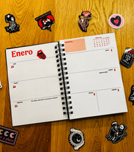 Cargar imagen en el visor de la galería, Agenda 2026 Mujer fatal
